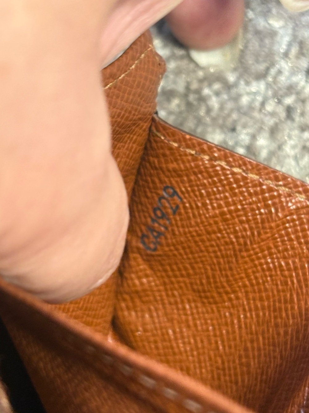 Authentic Louis Vuitton Monogram Canvas small Wallet - Picture 15 of 15